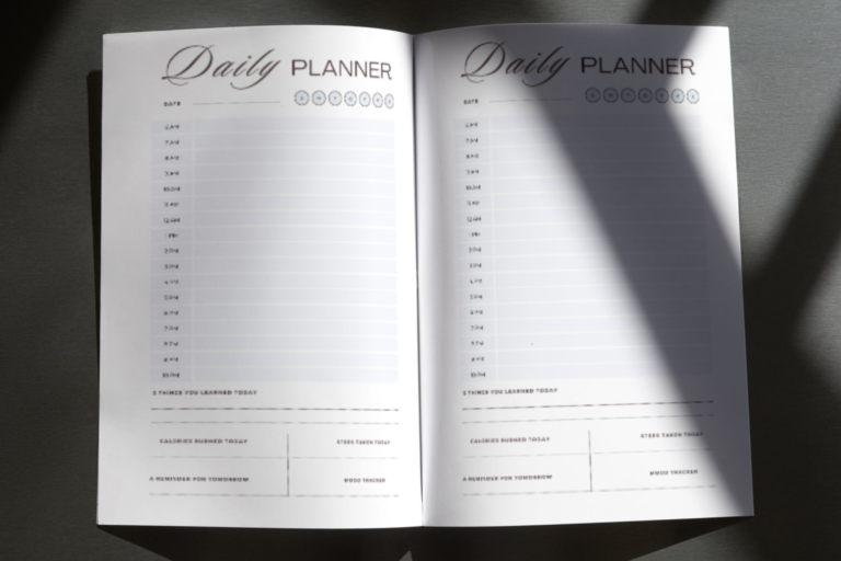 365-Days-of-Daily-Desk-Planner-Habit-Monitor,-Mood-Reflection,-Daily-Learnings,-Calories-&-Steps-Counter